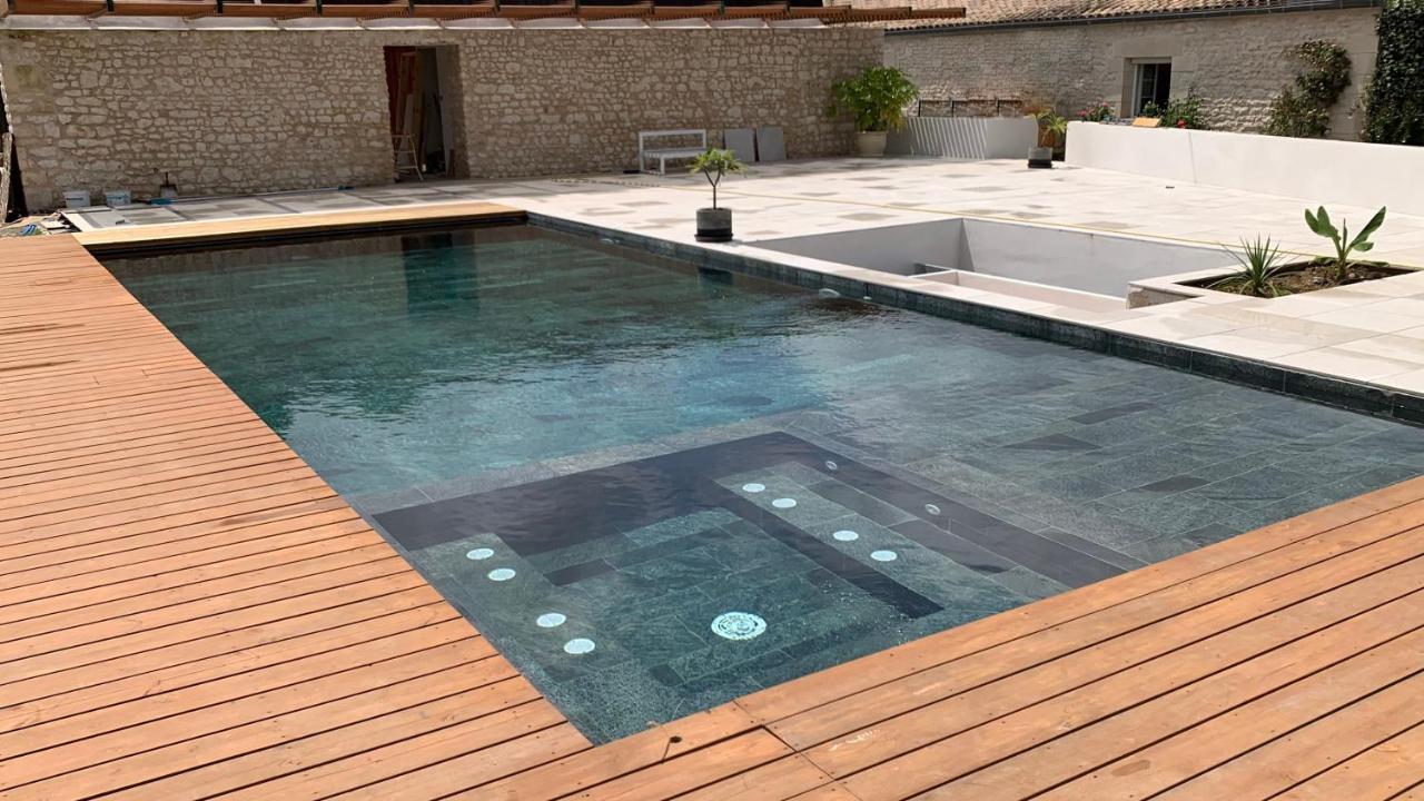 Gite De St Hilaire Soubise Esterno foto